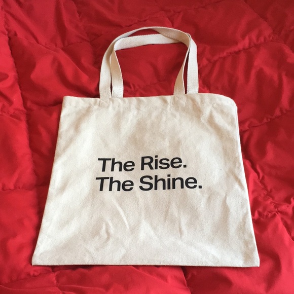 NWOT Vuori The Rise The Shine Tote - Picture 2 of 2